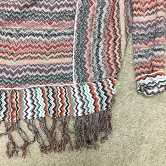 BKE Sweater - Picture 7 of 7